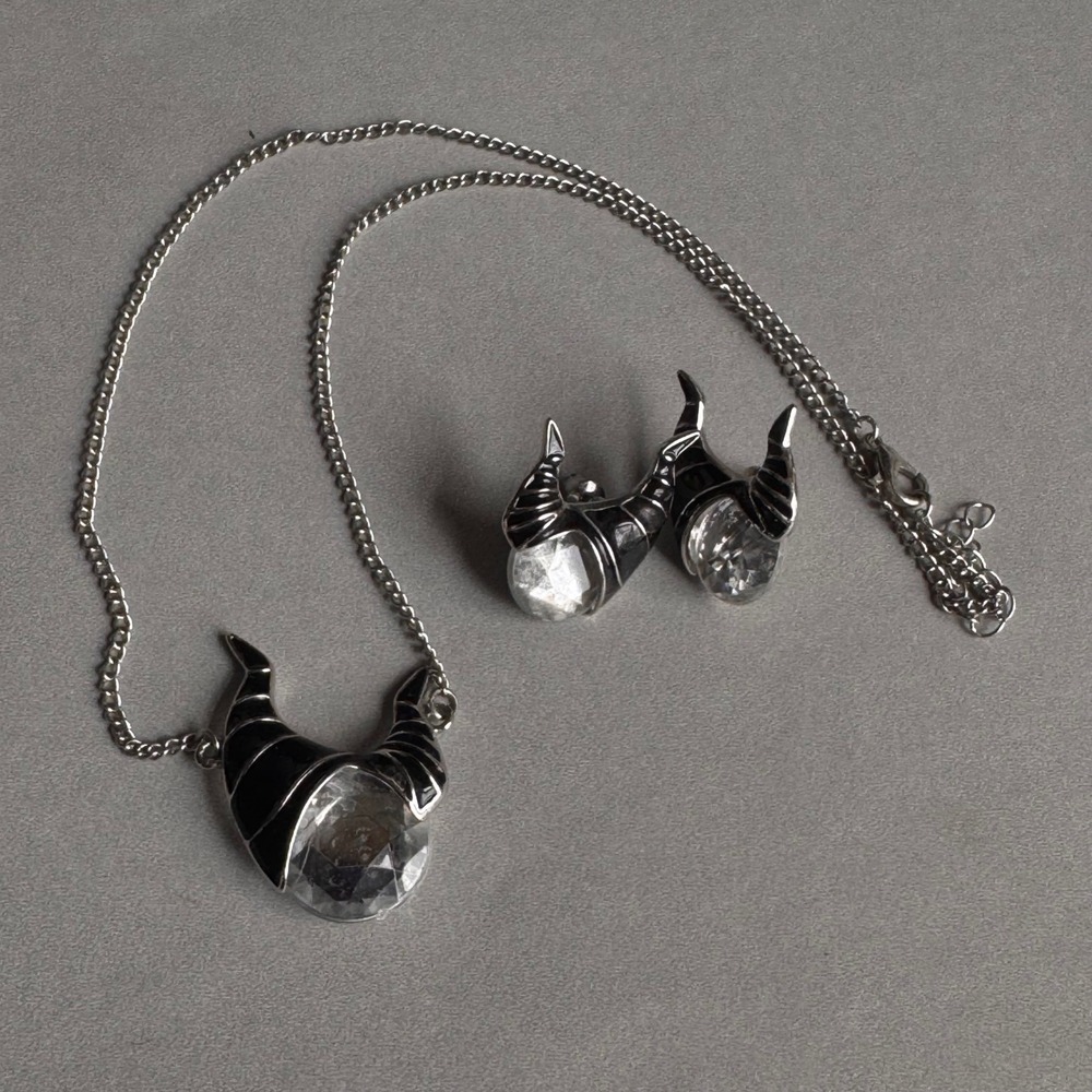 Disney Maleficent Horns Necklace and Earrings Jewelry Set Black Silver Tone - Picture 3 of 4
